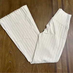 Aerie Offline white leggings